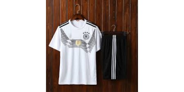 Niemiecka koszulka po eksplozji